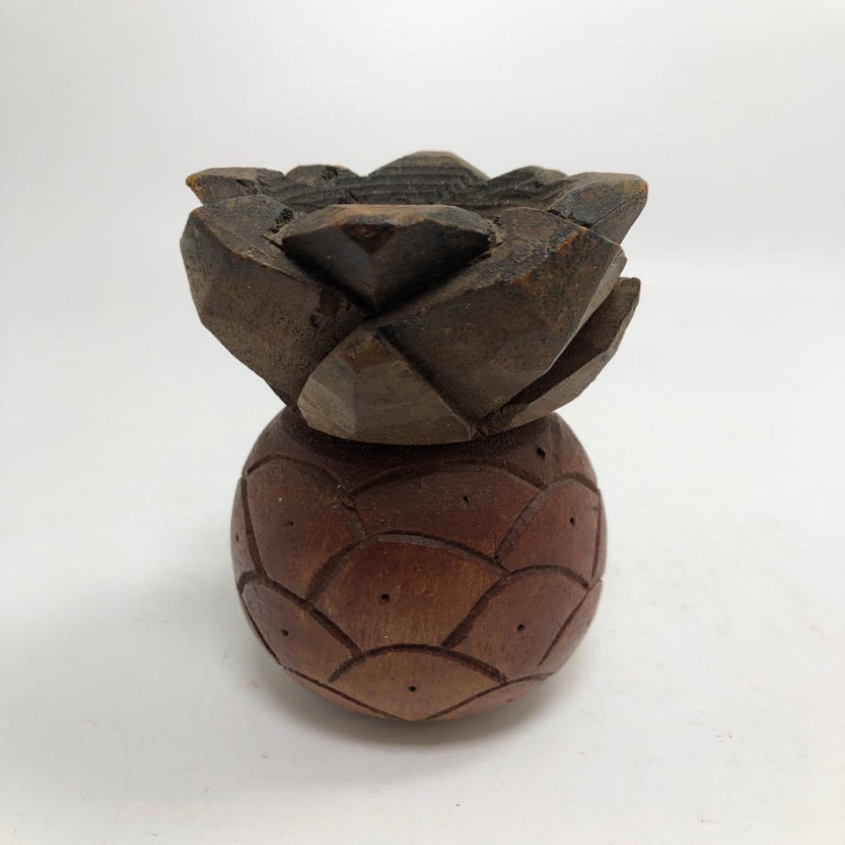SM HAND-CARVED WOODEN PINEAPPLE CANDLE HOLDER.
